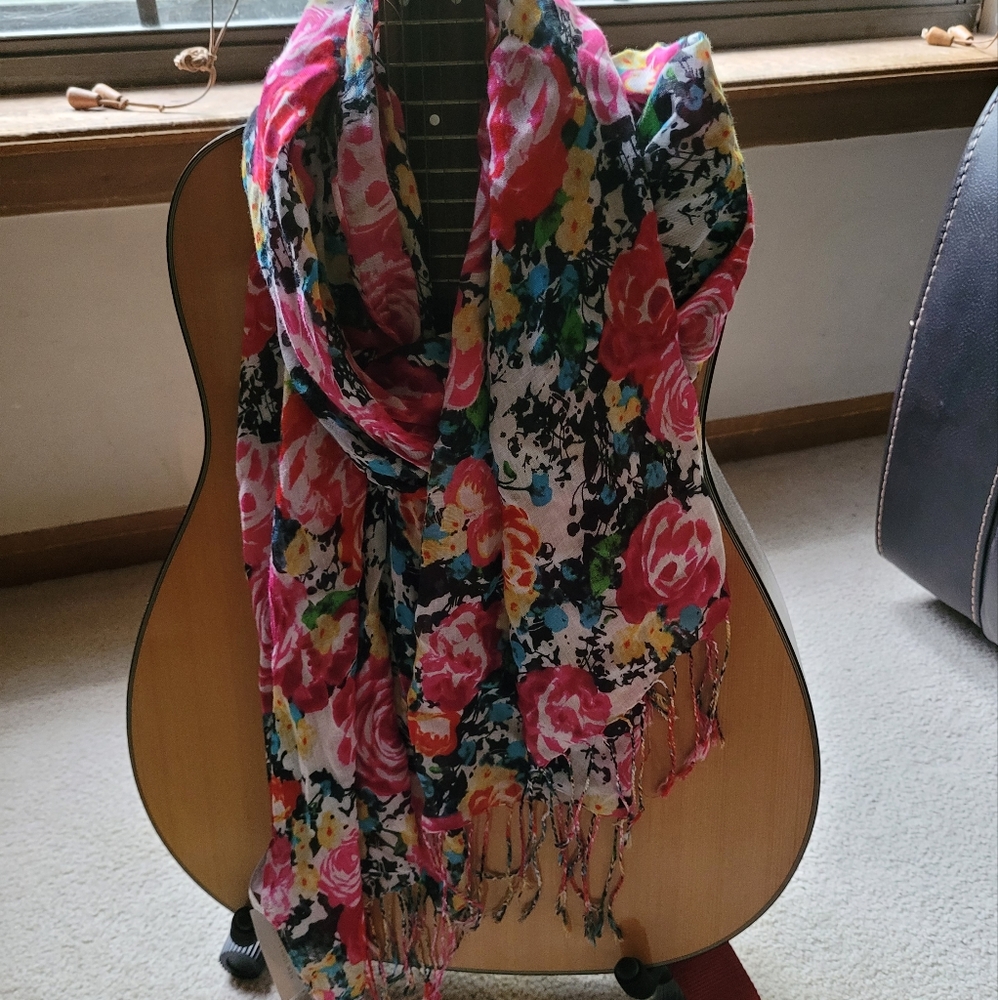 New York & Company Floral Scarf NWT